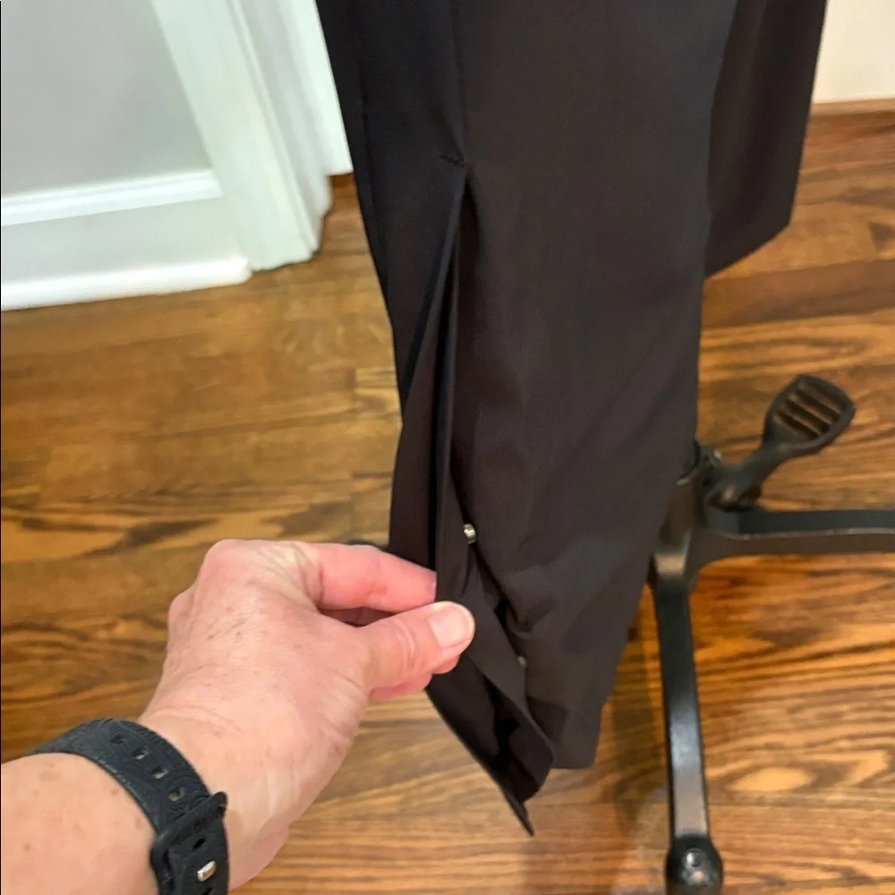 Athleta sz 4T black straight leg pants with pockets
